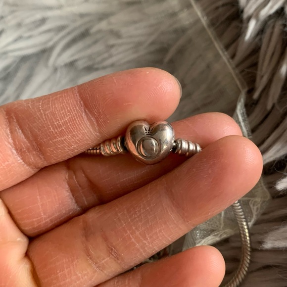 Pandora Heart Clasp Bracelet w/ 9 NEW Disney Lilo & Stitch Theme Charms - Picture 7 of 9